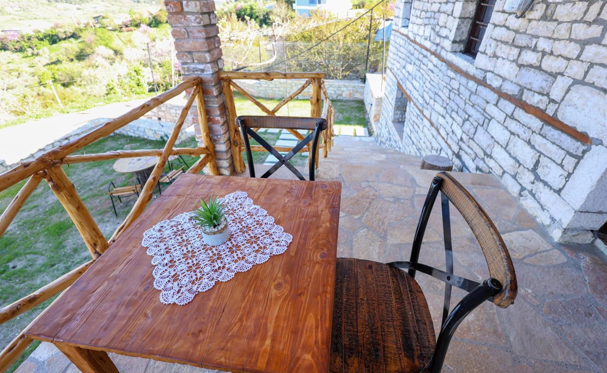 Villa Shpiragu Village Experience بيرات المظهر الخارجي الصورة