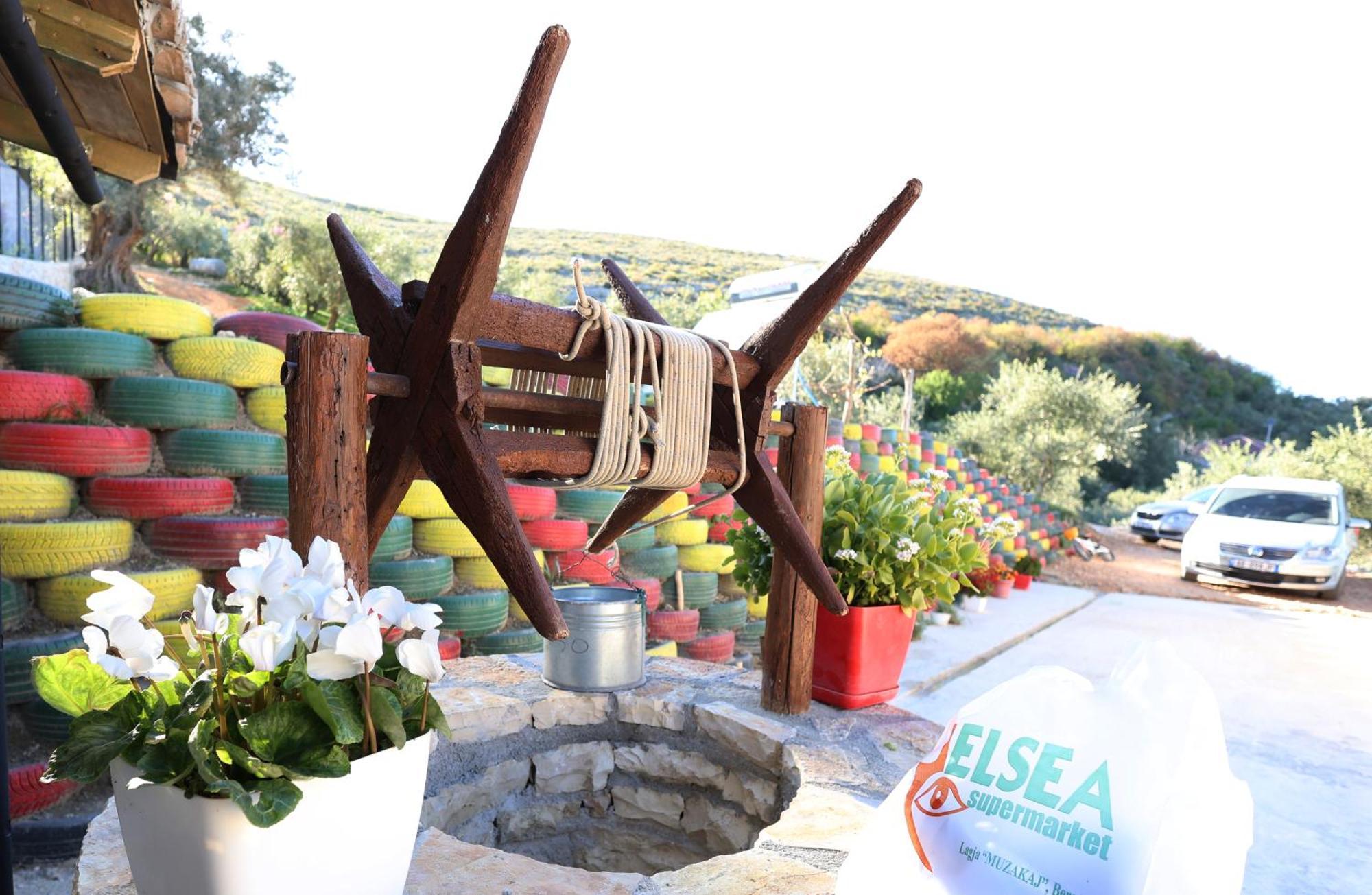Villa Shpiragu Village Experience بيرات المظهر الخارجي الصورة